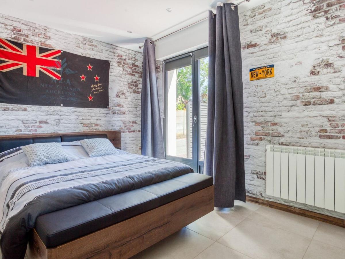 Cosy Apartment In Eperlecques With Fireplace חדר תמונה