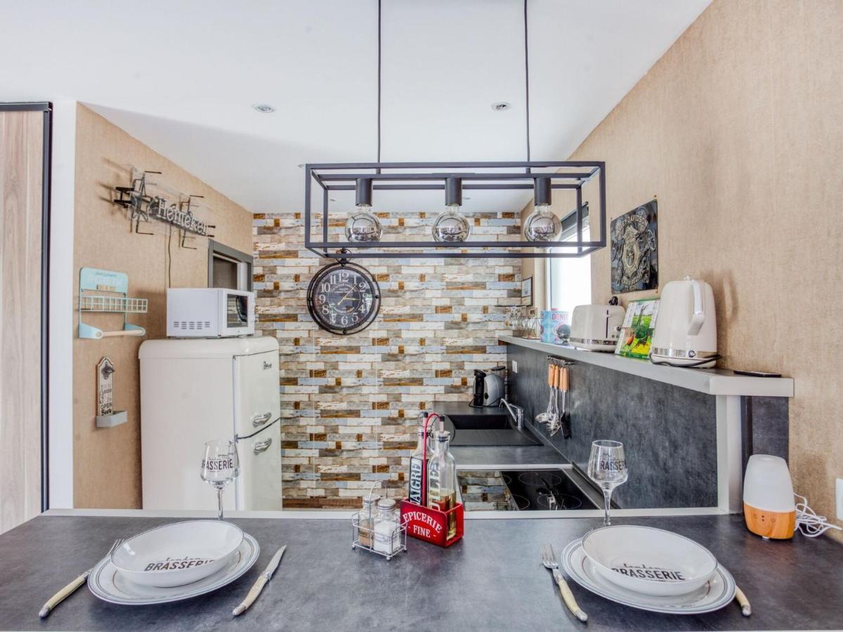Cosy Apartment In Eperlecques With Fireplace חדר תמונה